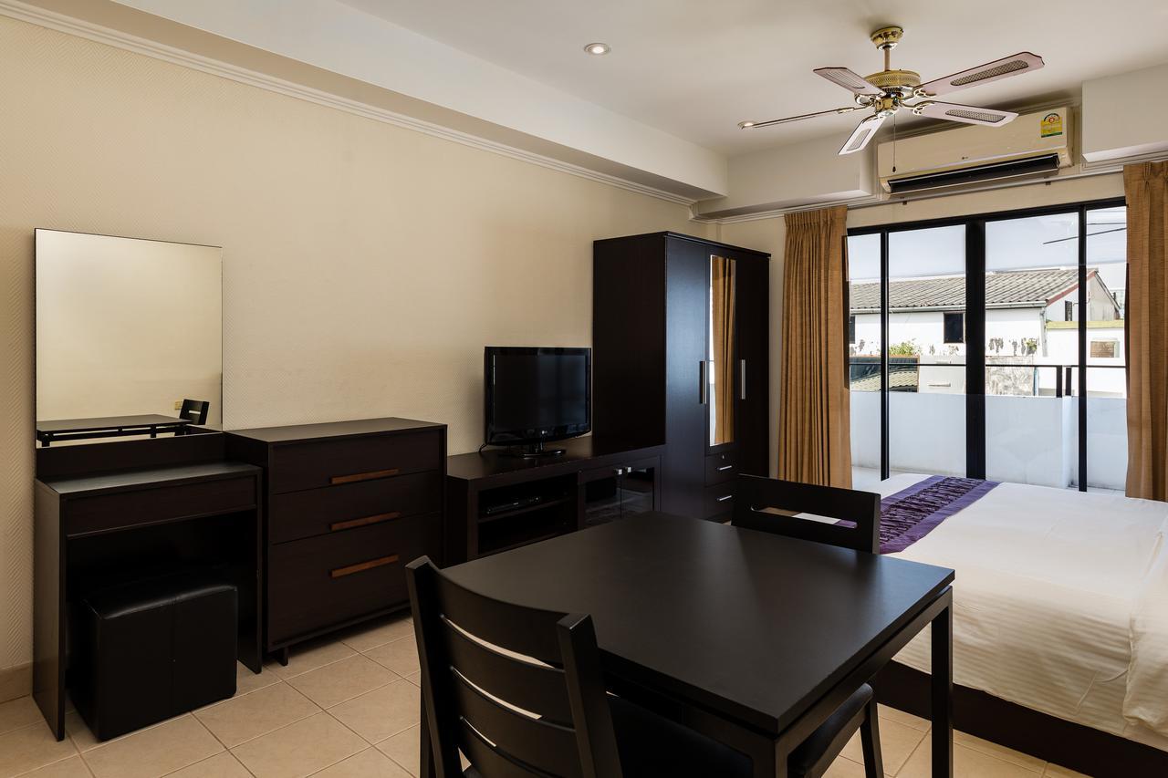 The Classroom Hotel Pattaya Exterior foto