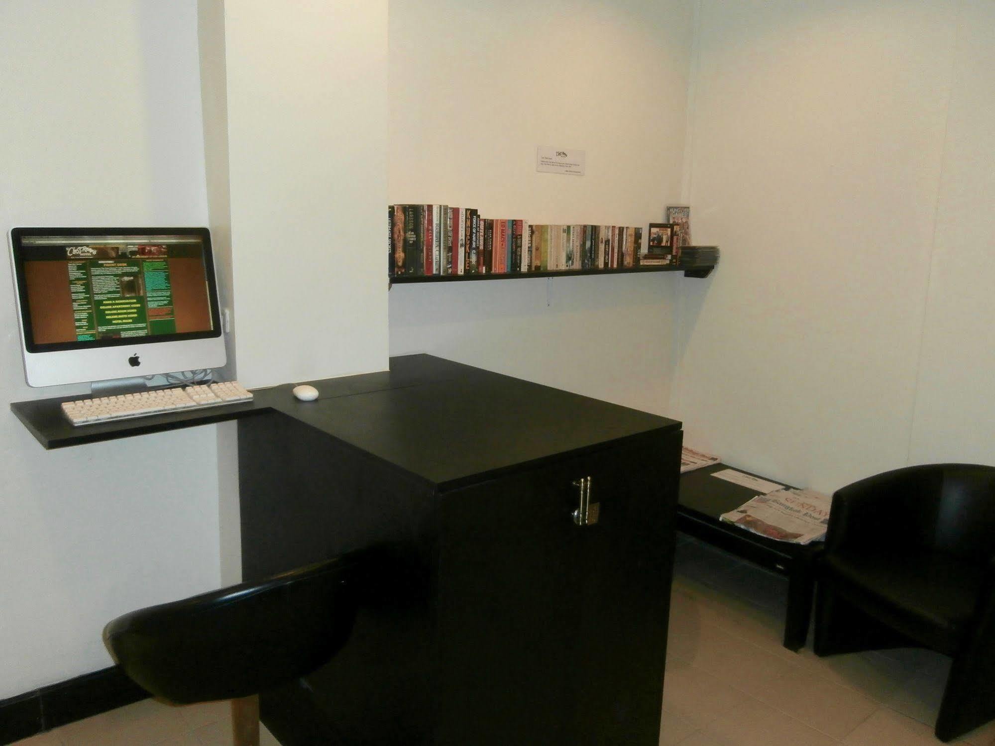 The Classroom Hotel Pattaya Exterior foto