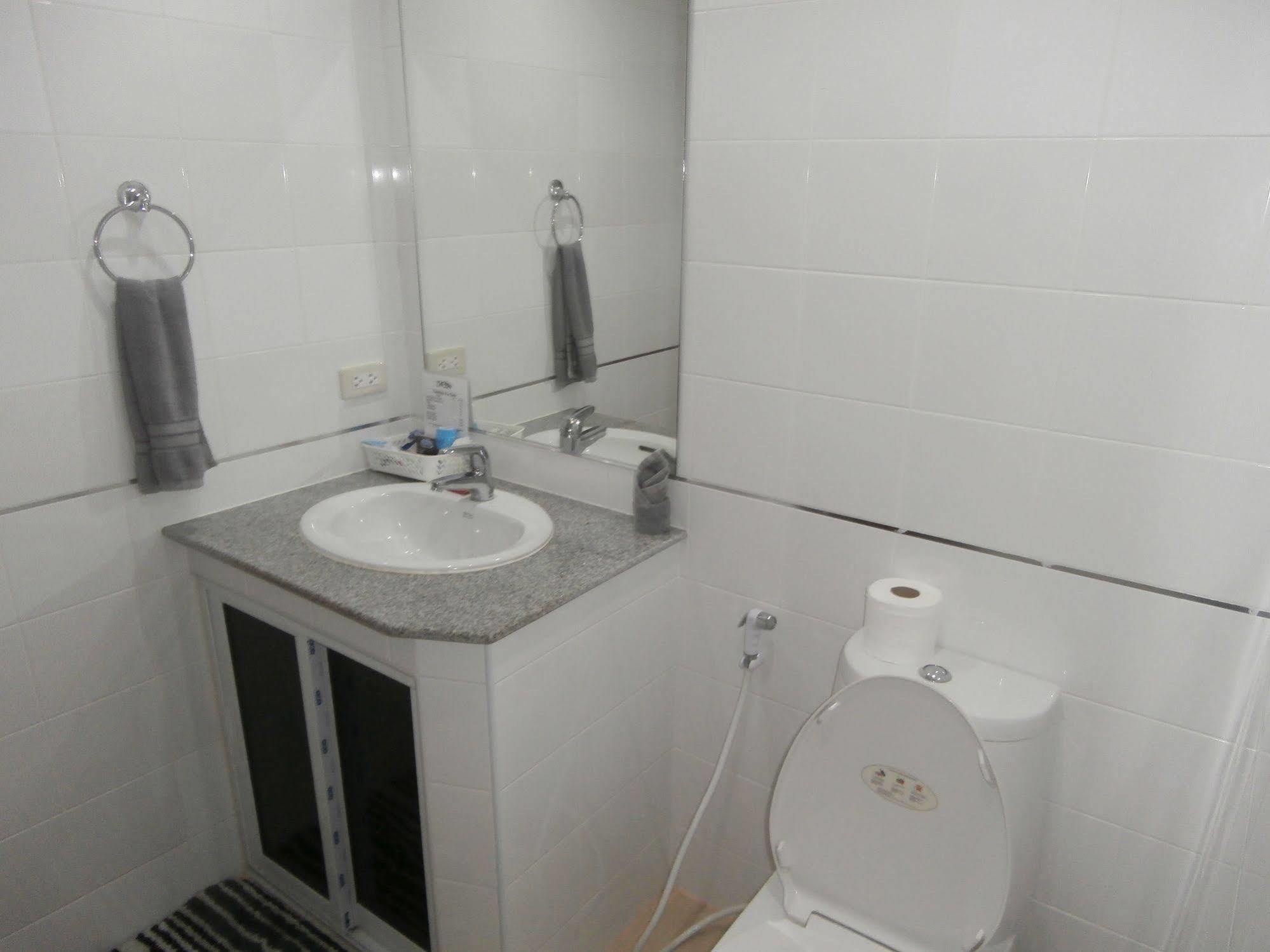 The Classroom Hotel Pattaya Exterior foto